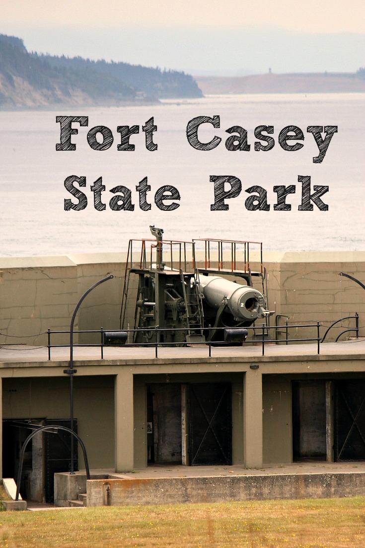 Cannon on Bunker at Fort Casey